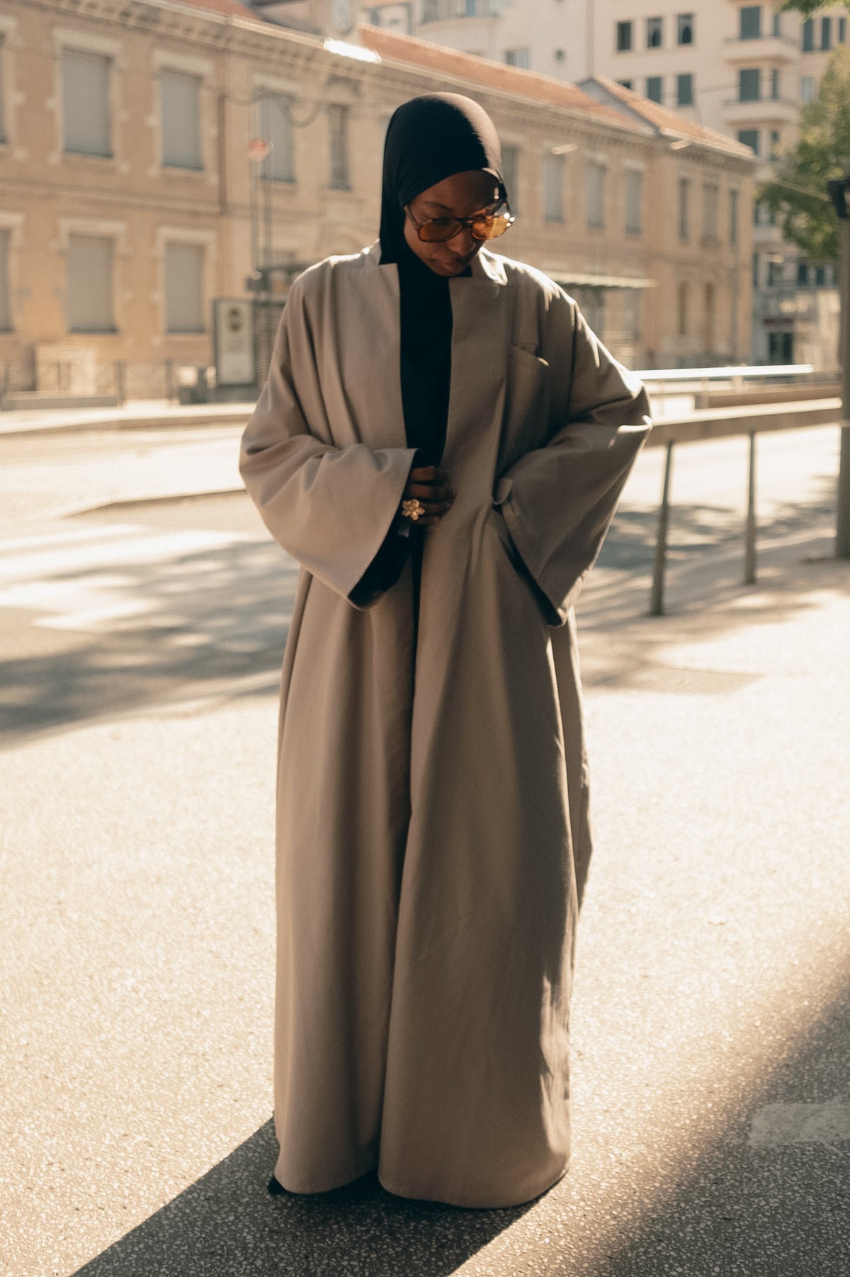 AZRA — Abaya Blazer - beige