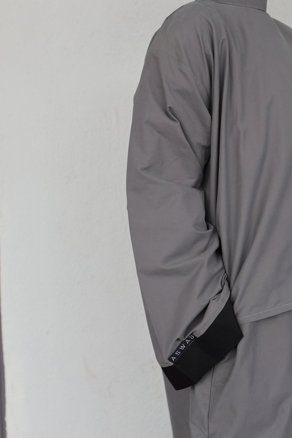 SET NÚR - gris
