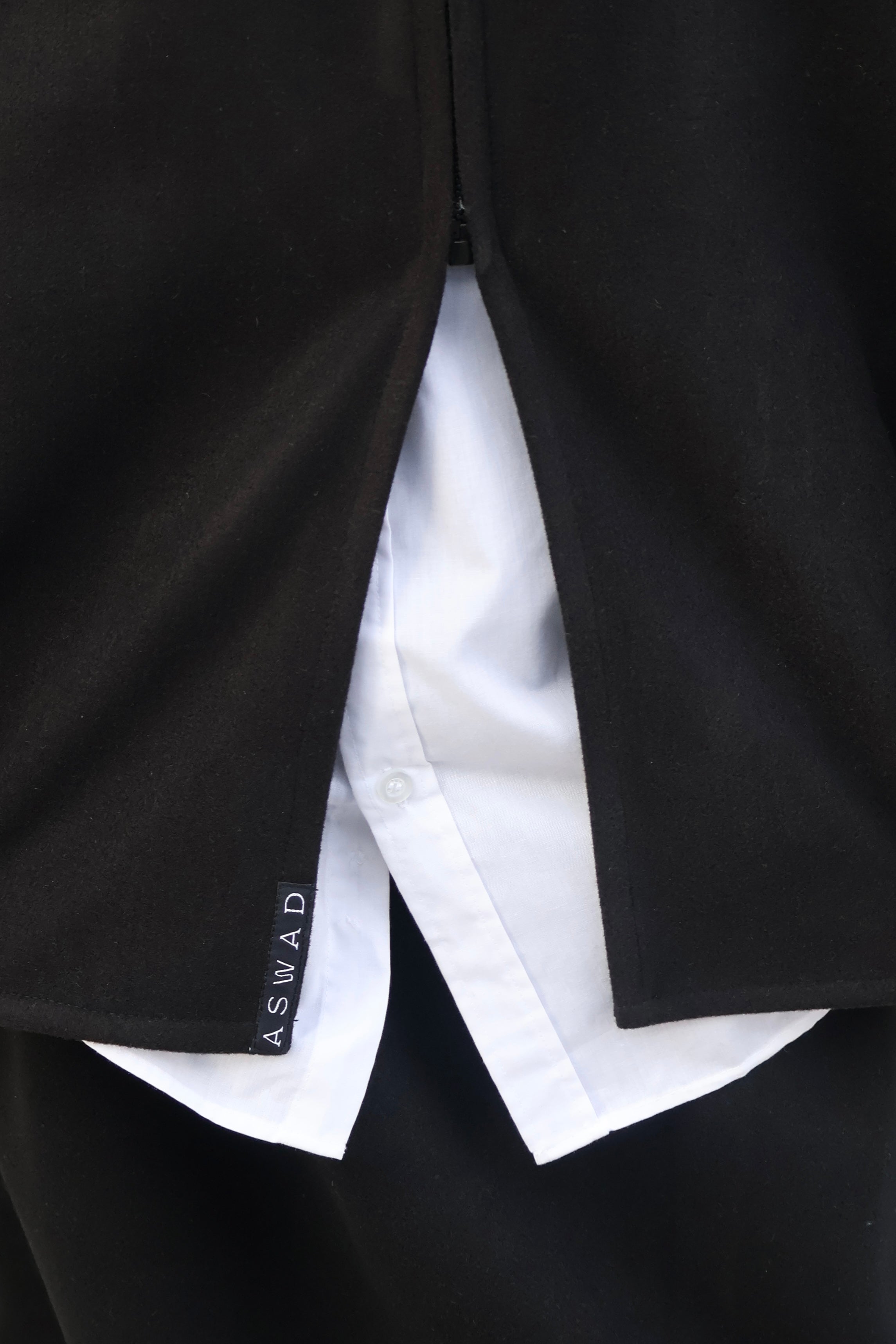 SET KAĪ - noir